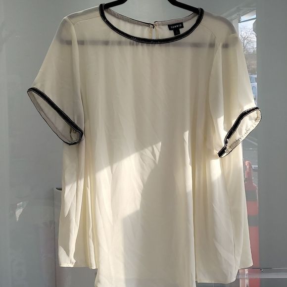 torrid Tops - Torrid top NWOT